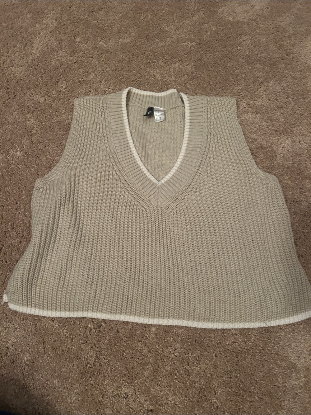 H&M Divided Cream Knit V-Neck Vest with White Trim